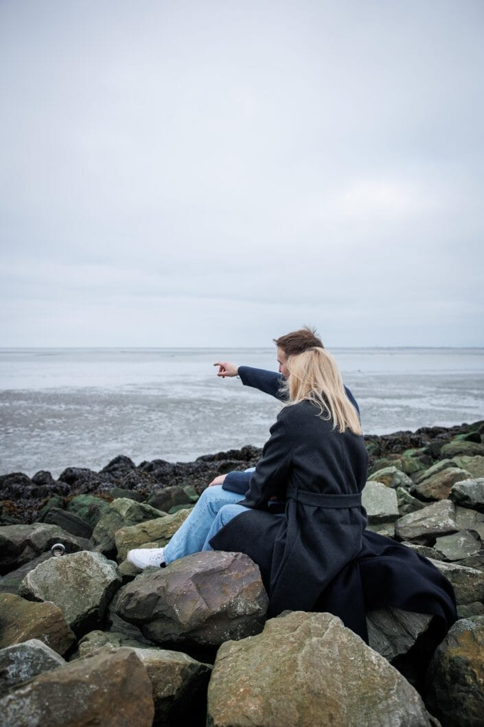 Romantische koppelshoot A&A in Bierum, vastgelegd door Viktoria Jensen Fotografie 23