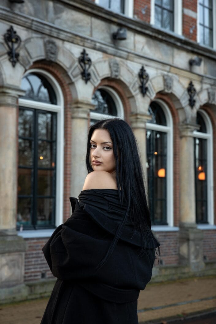 Casual portretfotografie in natuurlijk licht door portretfotograaf Groningen 87