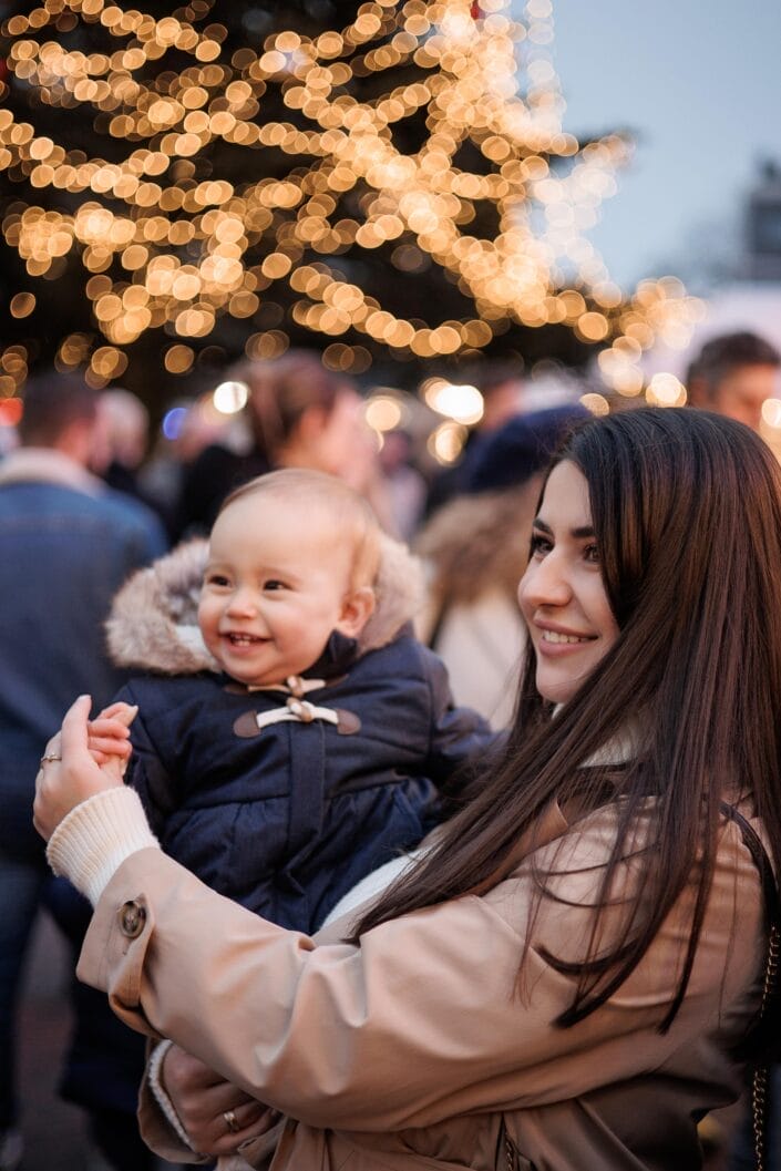 Familie UD tijdens een familieshoot in Groningen – liefdevolle en tijdloze foto’s gemaakt door Viktoria Jensen Fotografie 03