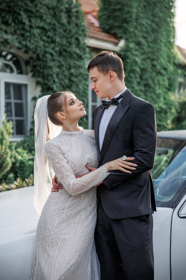 Bruiloft van ET in Kyiv – tijdloze trouwfoto’s vol emotie, vastgelegd door Viktoria Jensen Fotografie 10