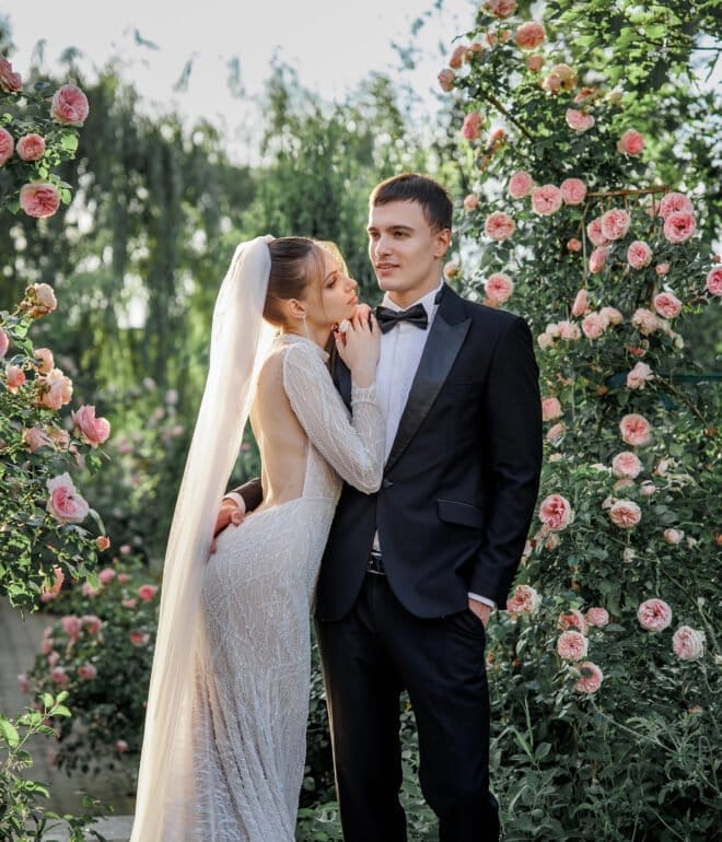 Bruiloft van ET in Kyiv – tijdloze trouwfoto’s vol emotie, vastgelegd door Viktoria Jensen Fotografie 03