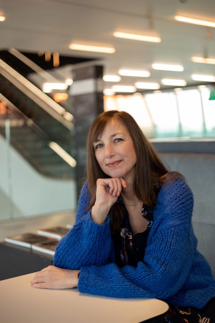 Zakelijke portretfoto man voor LinkedIn – Viktoria Jensen Fotografie 17