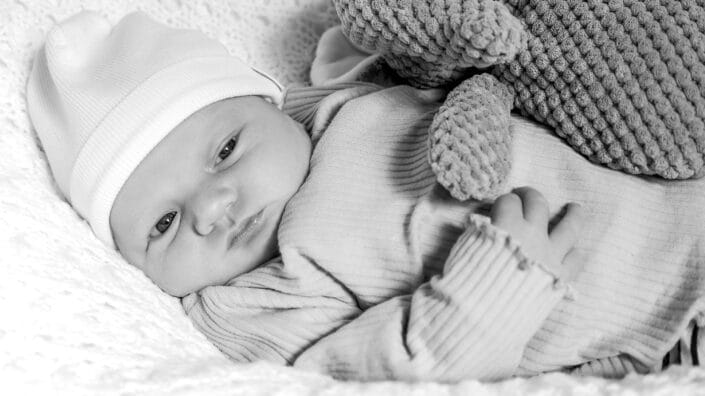 Kinderfotografie in natuurlijk licht, professionele portretfoto 04