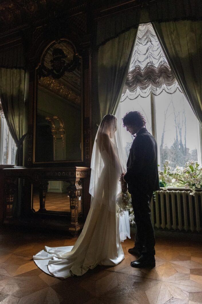 Bruiloft van ME in Kyiv – tijdloze trouwfoto’s vol emotie, vastgelegd door Viktoria Jensen Fotografie 25