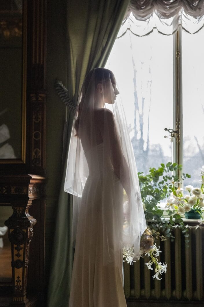 Bruiloft van ME in Kyiv – tijdloze trouwfoto’s vol emotie, vastgelegd door Viktoria Jensen Fotografie 10