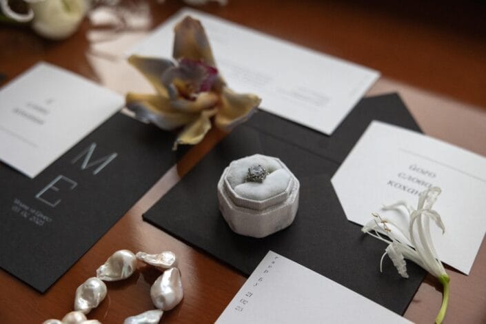 Bruiloft van ME in Kyiv – tijdloze trouwfoto’s vol emotie, vastgelegd door Viktoria Jensen Fotografie 17