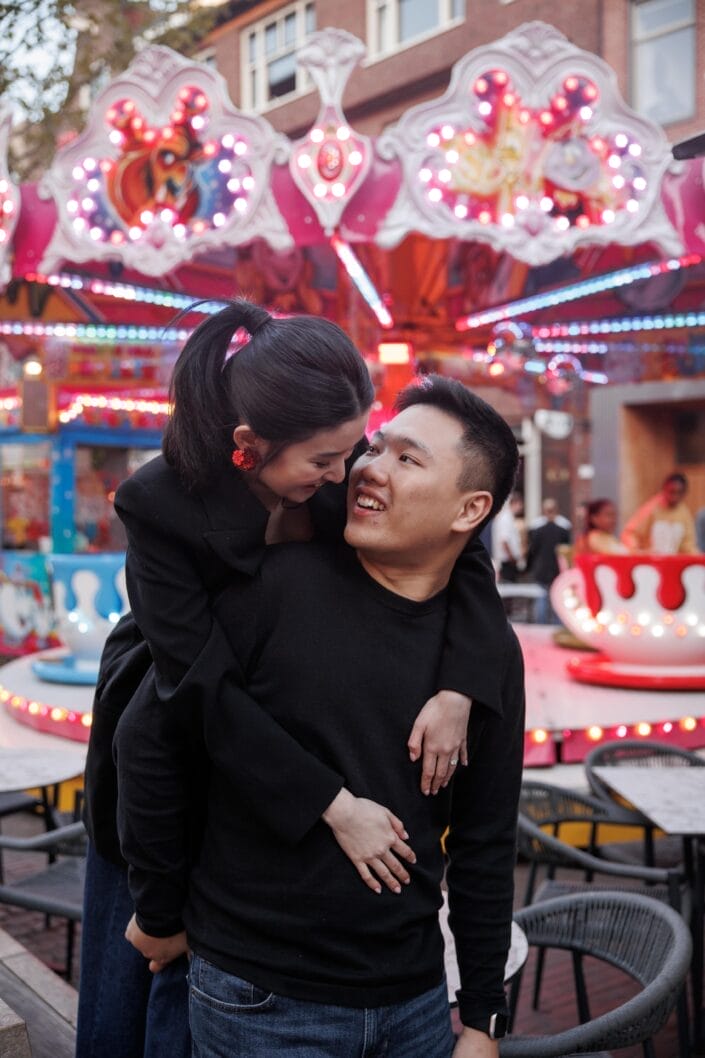 Romantische koppelshoot J&M in Groningen – tijdloze foto 11