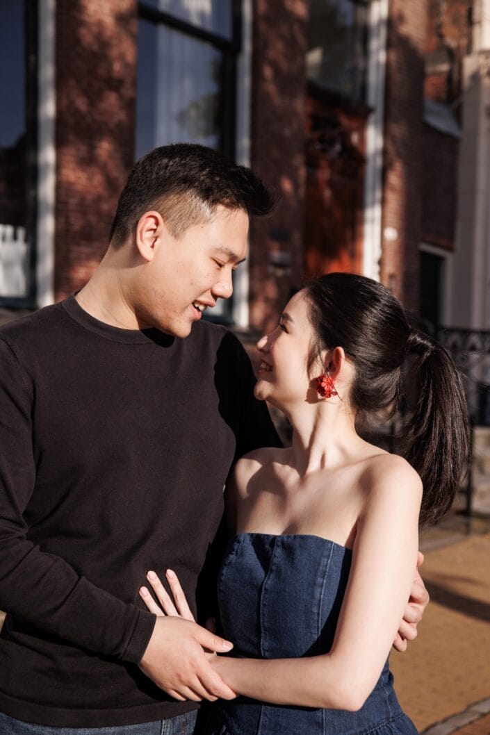 Romantische koppelshoot J&M in Groningen – tijdloze foto 10