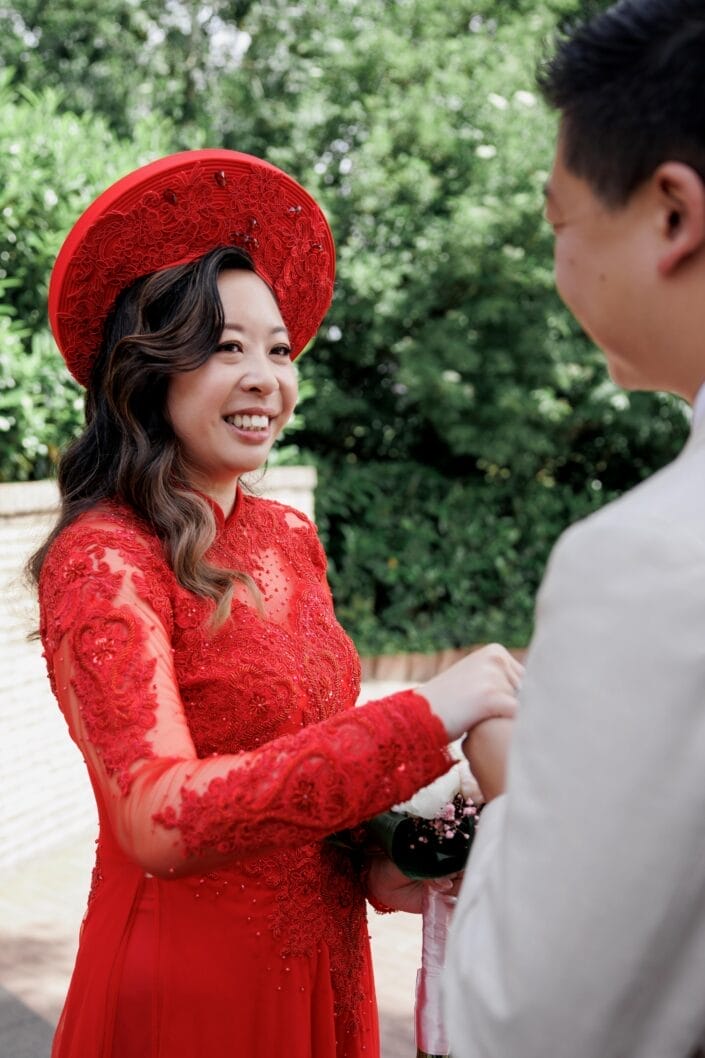 Bruiloft van DD in Zoetermeer – tijdloze trouwfoto’s vol emotie, vastgelegd door Viktoria Jensen Fotografie 40