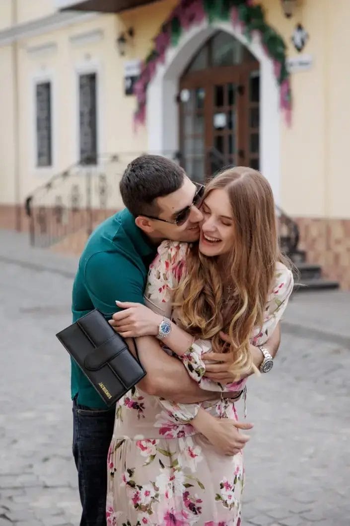 Romantische koppelshoot A&Y in Kyiv – tijdloze foto 03